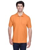 D100 Devon & Jones Men's Pima Pique Short-Sleeve P in Cantaloupe