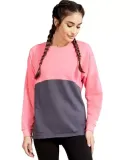 Delta Apparel S5353VP   Juniors Crew in Grey heather/neon pink