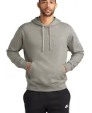 Nike NKDR1499  Club Fleece Sleeve Swoosh Pullover  DkGyHthr