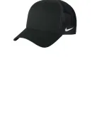 Nike NKFN9893  Snapback Mesh Trucker Cap in Blk/blk