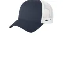 Nike NKFN9893  Snapback Mesh Trucker Cap in Navy/white