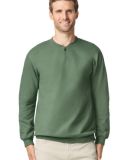 Gildan SF008 Unisex Softstyle Midweight Fleece Qua in Military green