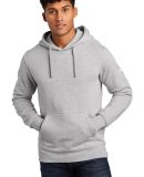 The North Face A47FF     Pullover Hoodie in Tnf lt grey he