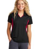 Sport Tek Ladies Side Blocked Micropique Sport Wic in Blk/dpred