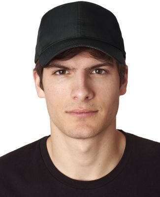 Adams TH101 Triumph Cap in Black