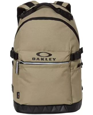 Oakley FOS900549 23L Utility Backpack Rye