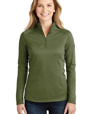 The North Face A3LHC     Ladies Tech 1/4-Zip Fleec in Burnt olive gn