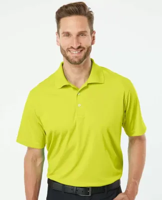 A130 adidas Golf Men’s ClimaLite® Piqué Short- Solar Yellow/ White