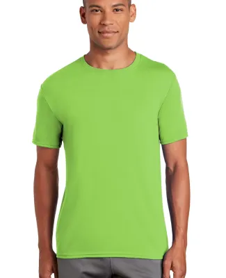 Gildan 42000 G420 Adult Core Performance T-Shirt  in Lime