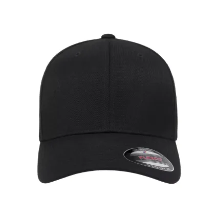 6477 Flexfit in Black
