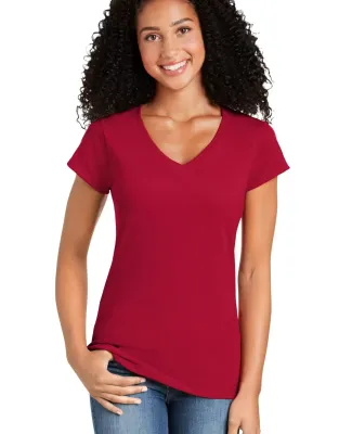 64V00L Gildan Junior Fit Softstyle V-Neck T-Shirt in Cherry red
