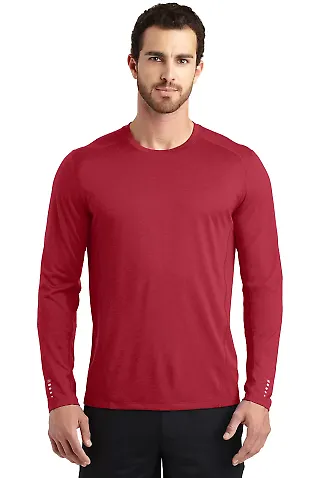 950 OE321 OGIO ENDURANCE Long Sleeve Pulse Crew Ripped Red front view