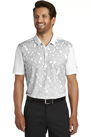 232 881658 Nike Golf Dri-FIT Mobility Camo Polo White/Cool Gry front view