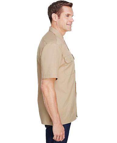 Dickies Workwear WS675 Men's FLEX Relaxed Fit Shor in Desert sand front view