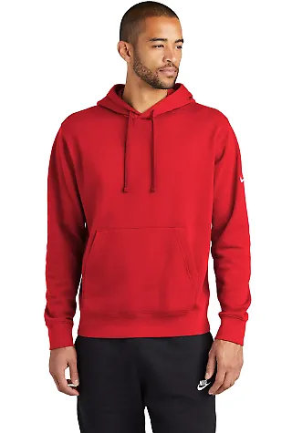 Nike NKDR1499  Club Fleece Sleeve Swoosh Pullover  UniRed front view