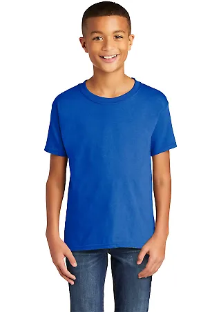 Gildan 64000B Youth Softstyle T-Shirt in Royal front view