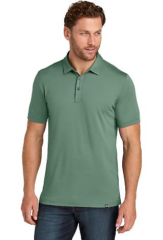 Travis Mathew TMA41461 TravisMathew Glenview Solid in Laurelgrn front view