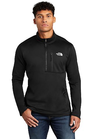 The North Face A47F7 DISCONTINUED Skyline 1/2 in Tnf black front view