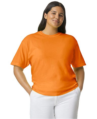 Comfort Colors 1717 Garment Dyed Heavyweight T-Shi in Bright orange front view