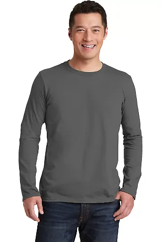 64400 Gildan Adult Softstyle Long-Sleeve T-Shirt in Charcoal front view