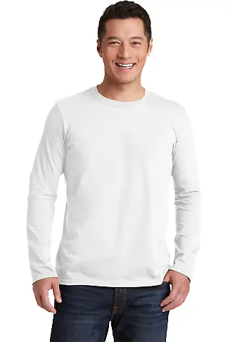 64400 Gildan Adult Softstyle Long-Sleeve T-Shirt in White front view